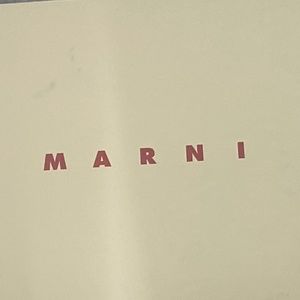 Meet your Posher, Desiree